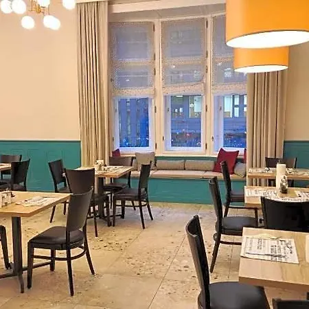 D50 And Event Center Szálloda 4*